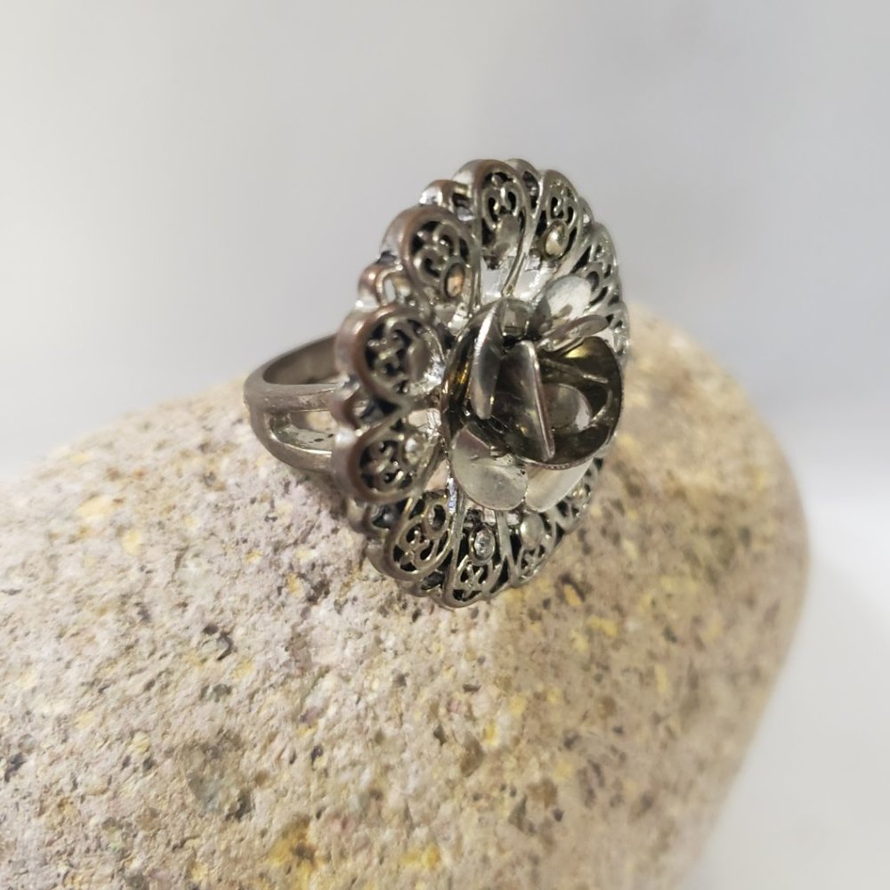 Pewter Silver Toned Rose Ring Round Rhinestones Ornate Boho Round 1.25 Dia Sz 11